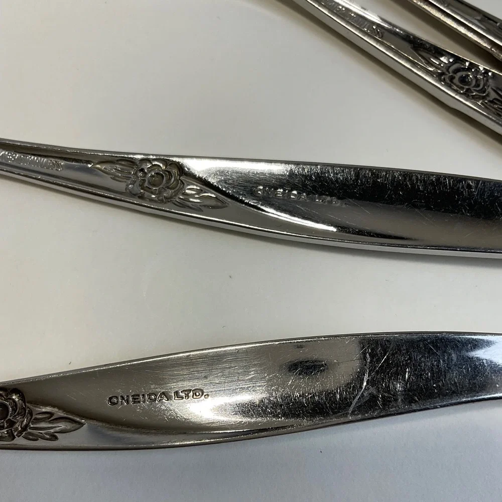Oneida Wm A Rogers La Rose Salad Forks Vintage Stainless Steel Set of 5 Floral